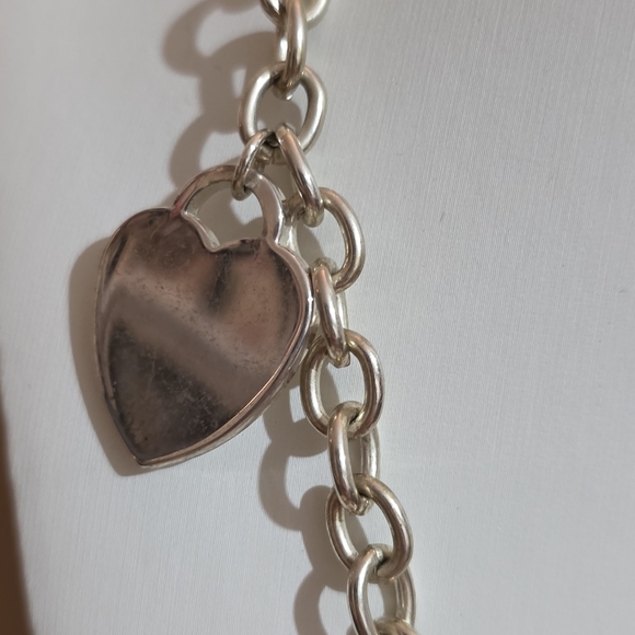 SILVER PLATED HEART NECKLACE 18 IN - Picture 3 of 5